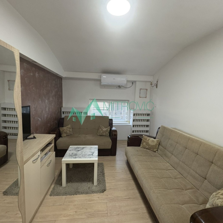 Stan Prodaja Novi Sad  52 m2