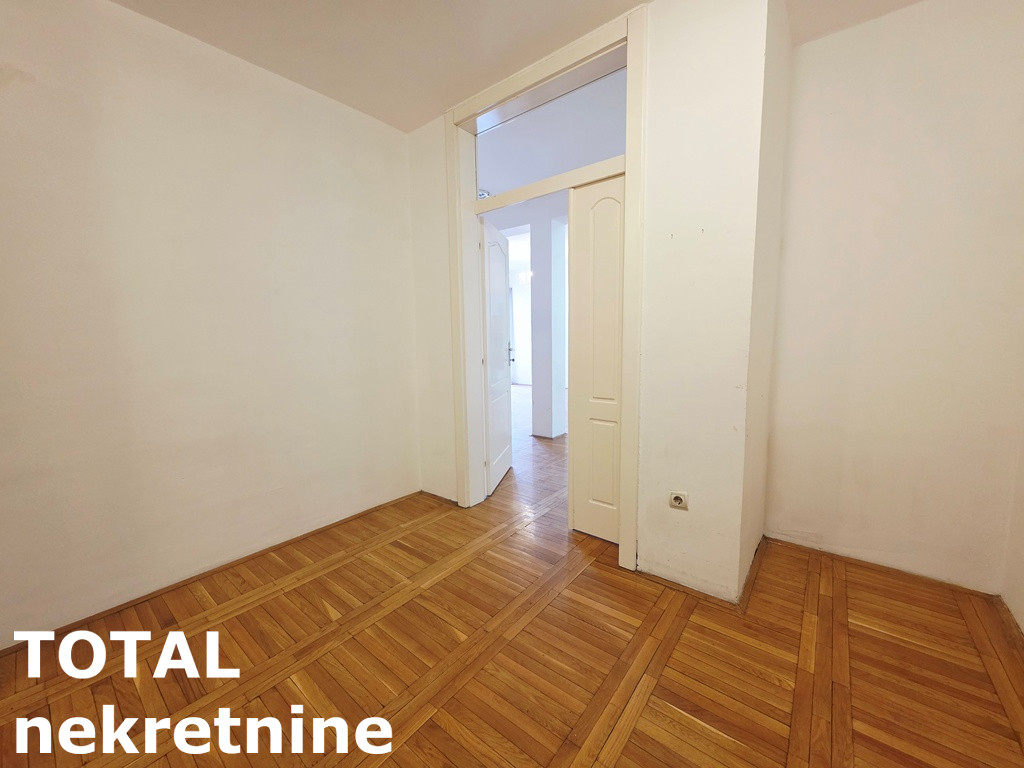 stanovi-3-re-grbavica-1102585-c2lwv Trosoban stan na prodaju, Grbavica, Novi Sad, 70m², 3. sprat, 175.000 €