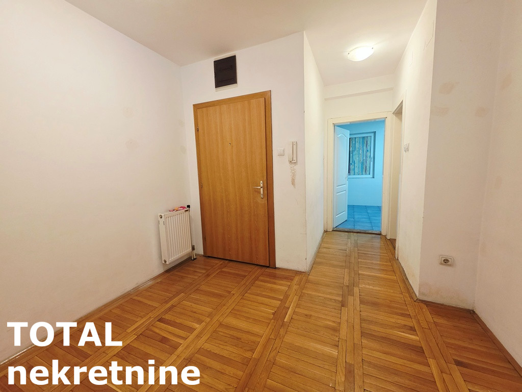 stanovi-3-re-grbavica-1102585-hvzjv Trosoban stan na prodaju, Grbavica, Novi Sad, 70m², 3. sprat, 175.000 €