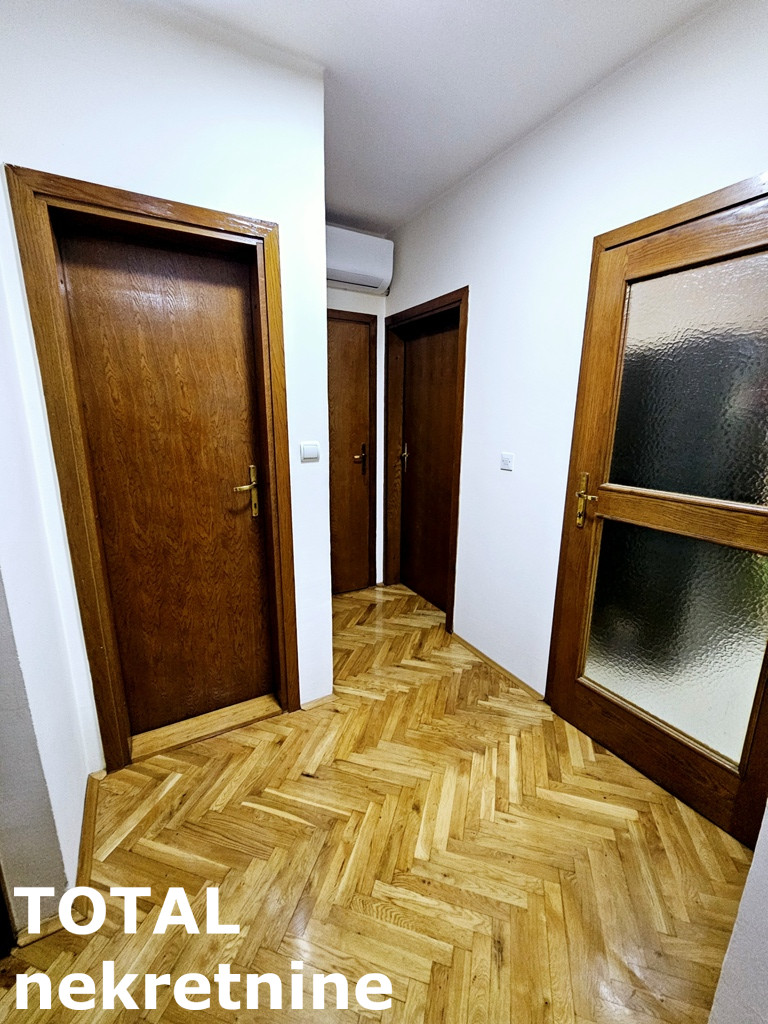 stanovi-3-re-novo-naselje-savina-1101641-chmtt Trosoban stan na prodaju, Savina, Novi Sad, 73m², 3. sprat, 185.000 €