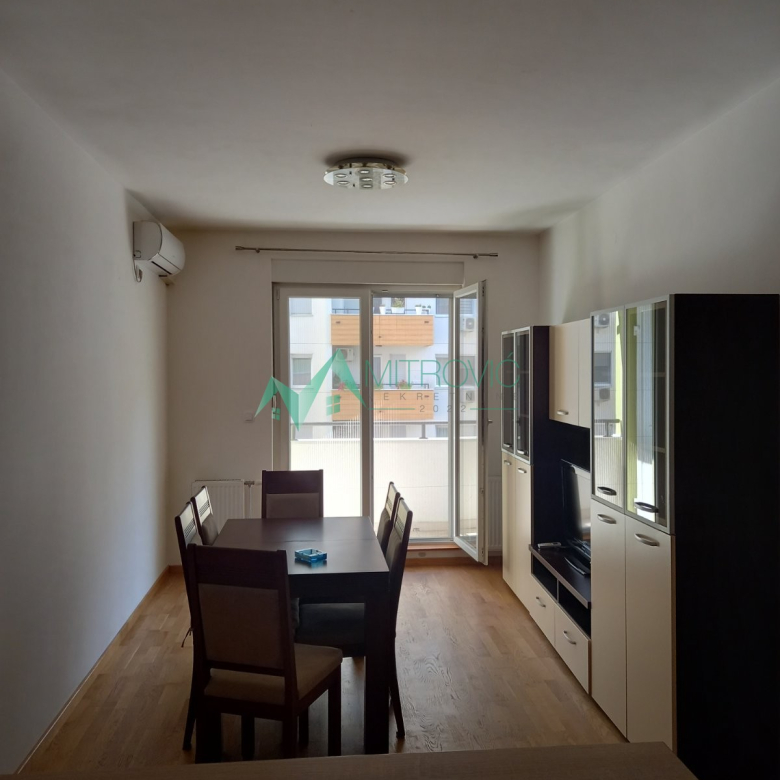 Stan Prodaja Novi Sad  56 m2