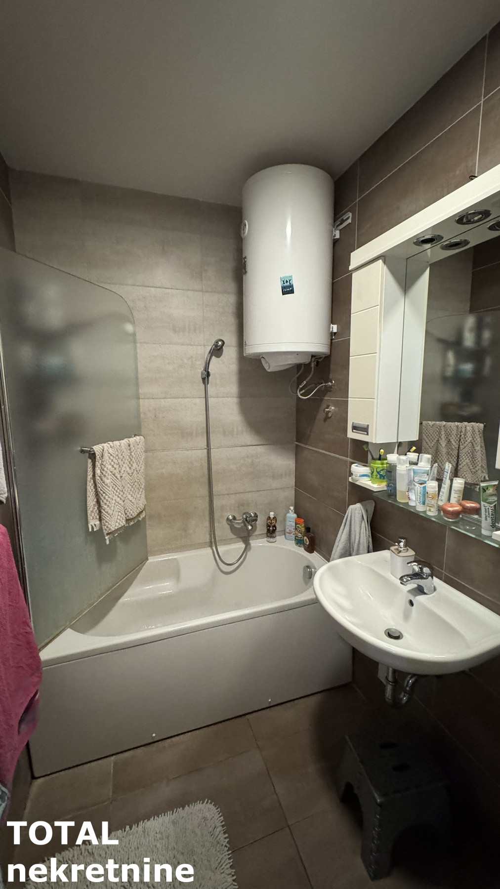 stanovi-3-re-sremska-kamenica-1065781-rqeli Stan Prodaja Novi Sad 70 m2