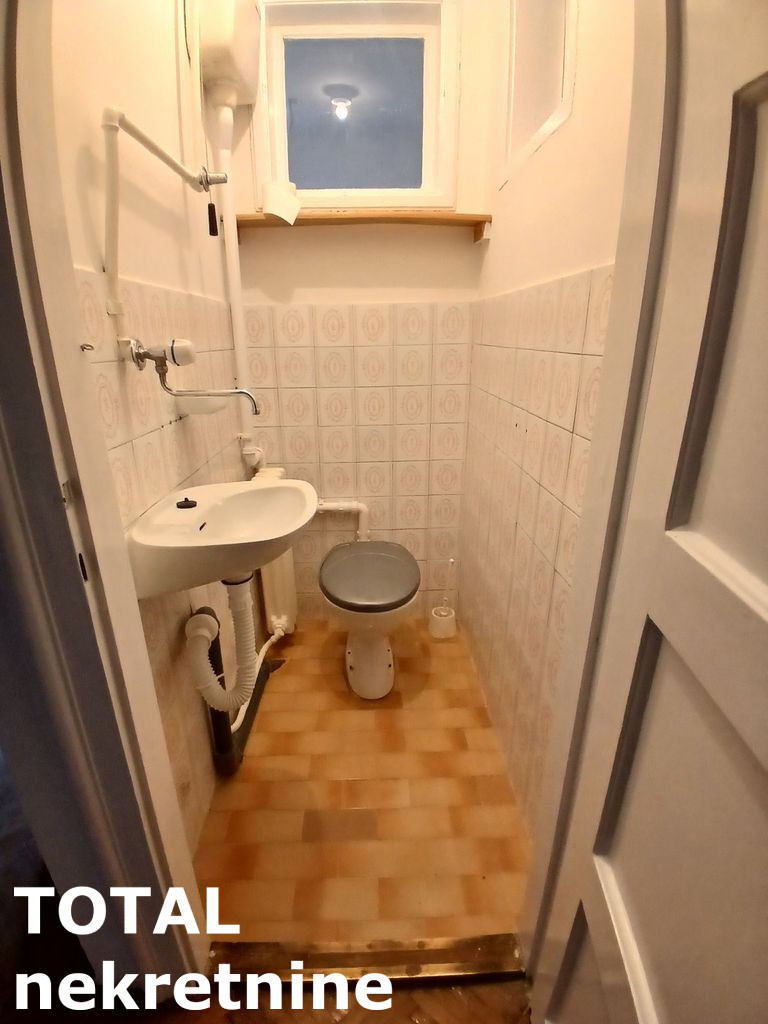 Trosoban stan na prodaju, Centar, Novi Sad, 77m², 2. sprat, 215.600 €