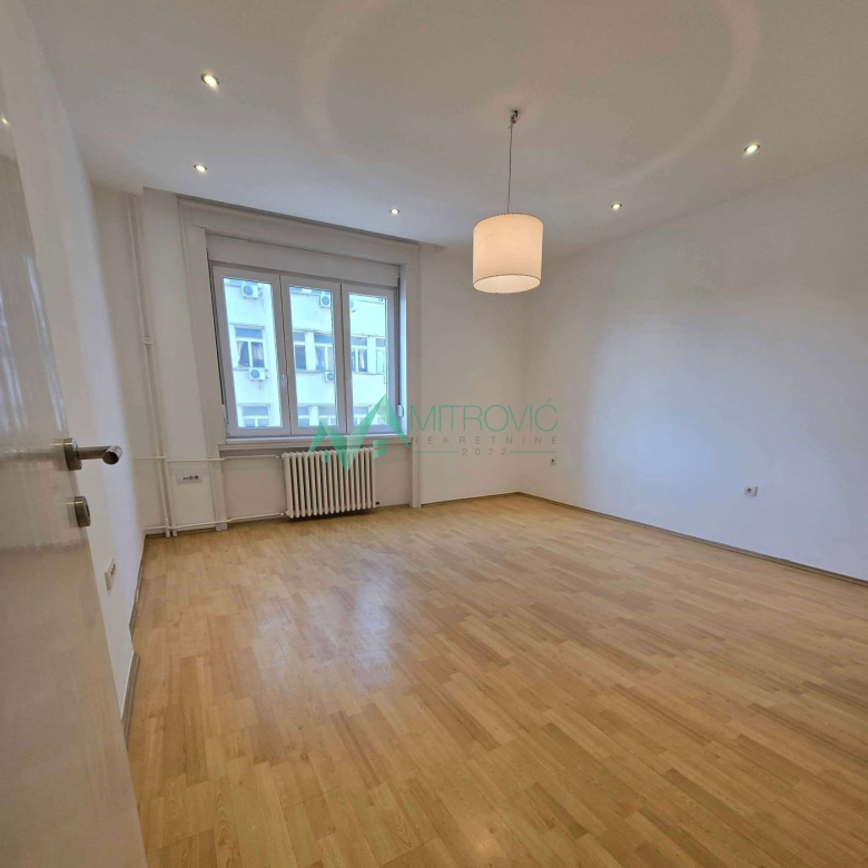 Stan Prodaja Novi Sad  112 m2