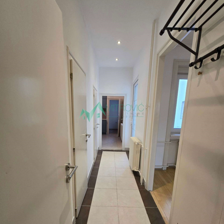 Stan Prodaja Novi Sad  112 m2