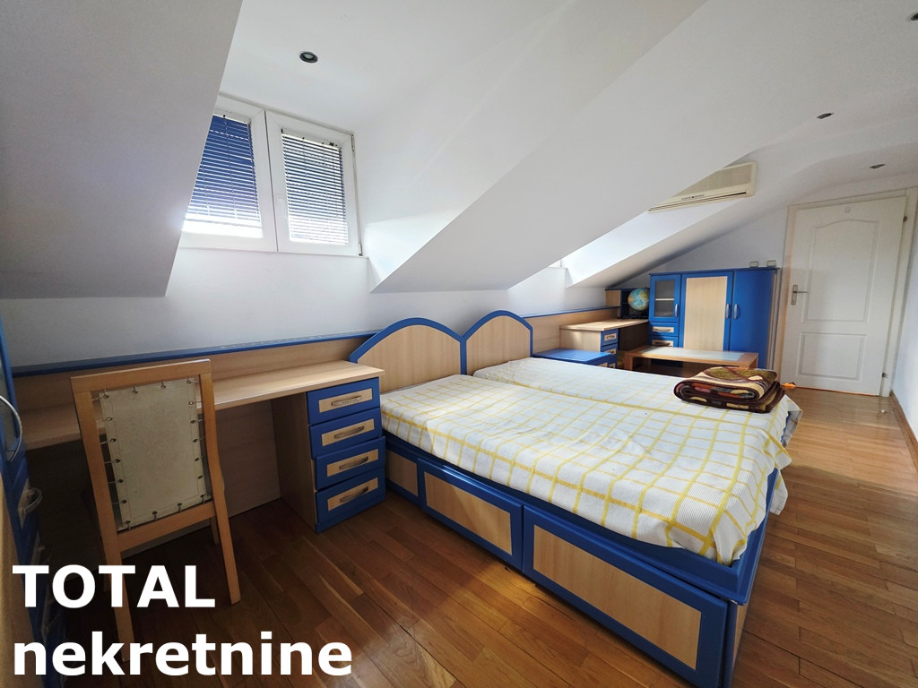 Četvoroiposoban stan na prodaju, Bulevar Oslobođenja, Novi Sad, 145m², 5. sprat, 245.000 €