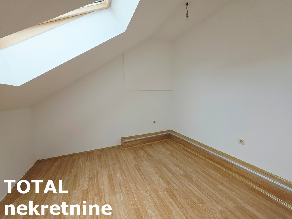 stanovi-4-dx-bulevar-1102826-gjsd9 Četvorosoban stan na prodaju, Bulevar Oslobođenja, Novi Sad, 51m², 5. sprat, 240.000 €