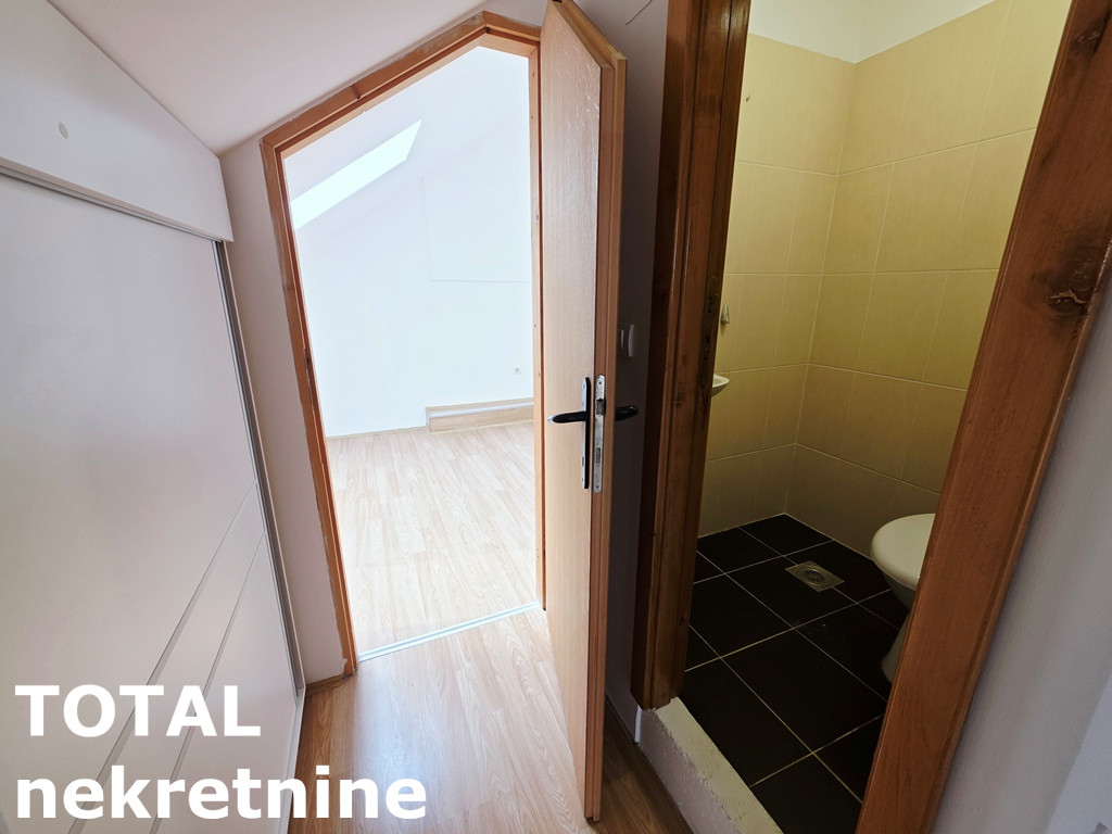 stanovi-4-dx-bulevar-1102826-uf6pb Četvorosoban stan na prodaju, Bulevar Oslobođenja, Novi Sad, 51m², 5. sprat, 240.000 €