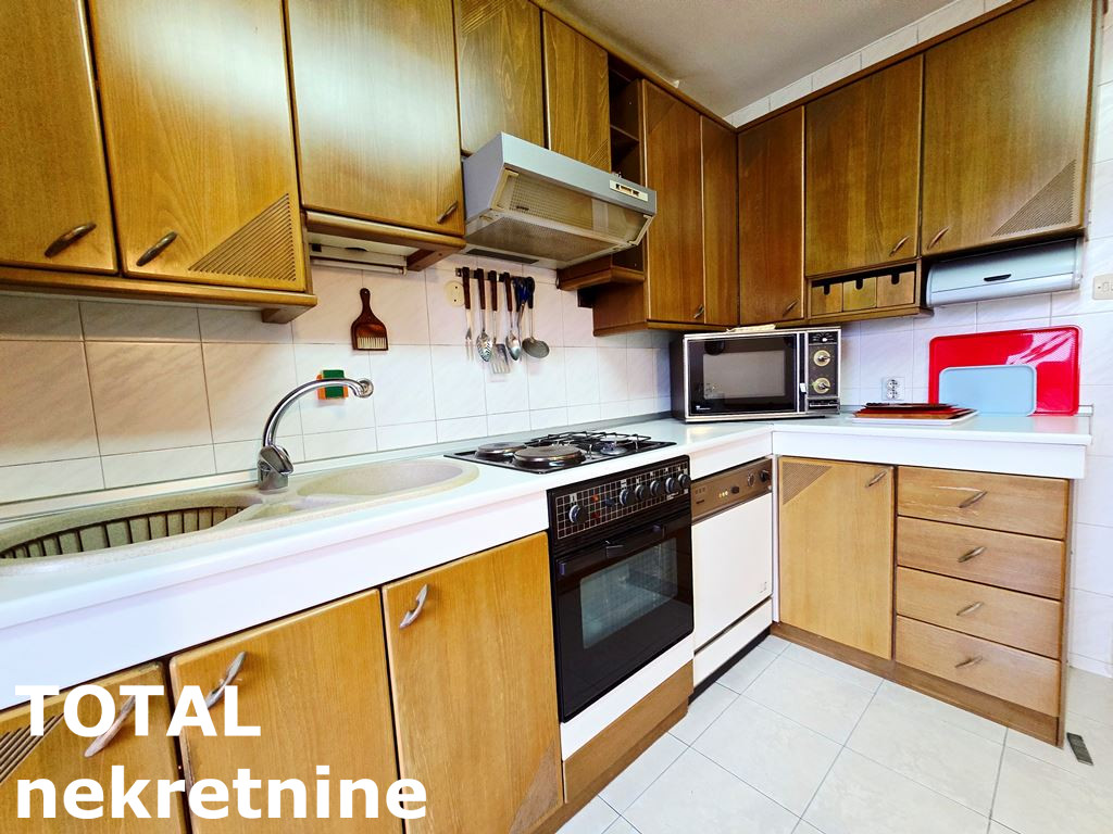 stanovi-4-dx-grbavica-1065451-cf7hl Četvorosoban stan na prodaju, Grbavica, Novi Sad, 141m², 4. sprat, 325.000 €
