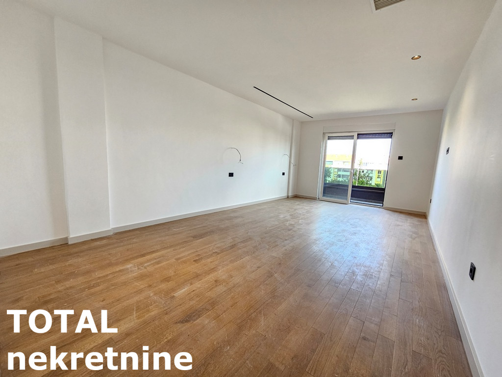 Petosoban stan na prodaju, Telep, Novi Sad, 194m², 2. sprat, 648.900 €