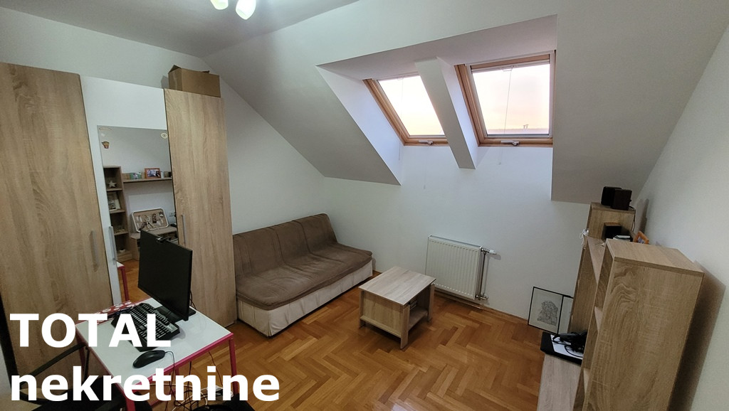 Četvorosoban stan na prodaju, Bulevar Patrijarha Pavla, Novi Sad, 77m², 4. sprat, 179.220 €