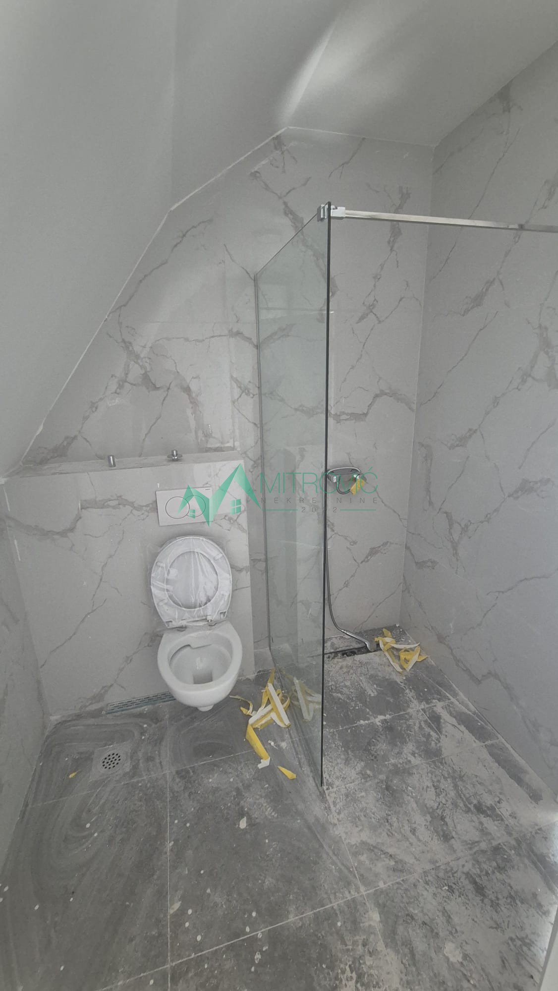 Četvorosoban stan na prodaju, Veternik, Novi Sad, 107m², 153.470 €