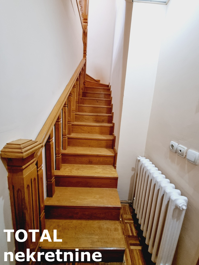stanovi-4-pl-centar-1063655-cd1gn Četvorosoban stan na prodaju, Centar, Novi Sad, 137m², 6. sprat, 339.900 €