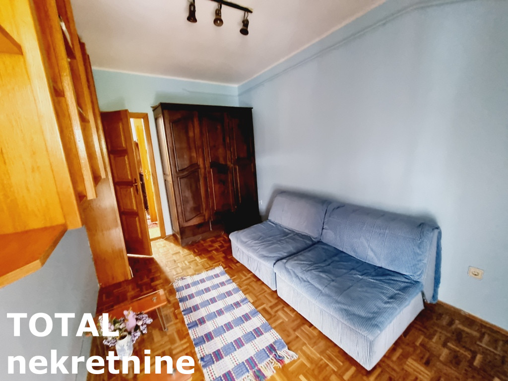stanovi-4-pl-centar-1063655-wd9yt Četvorosoban stan na prodaju, Centar, Novi Sad, 137m², 6. sprat, 339.900 €