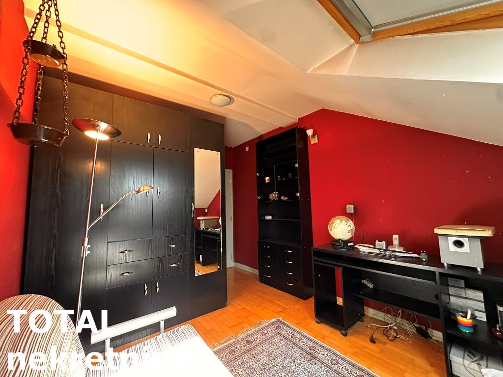 stanovi-4-po-centar-1064497-gamkw Četvorosoban stan na prodaju, Centar, Novi Sad, 114m², 5. sprat, 300.000 €