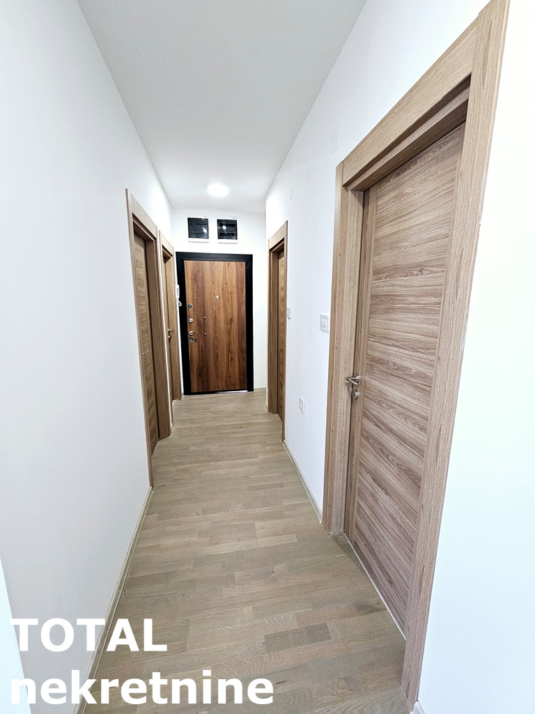 stanovi-4-re-alibegovac-1063661-ldnjq Četvorosoban stan na prodaju, Sremska Kamenica, Novi Sad, 79m², 1. sprat, 173.800 €