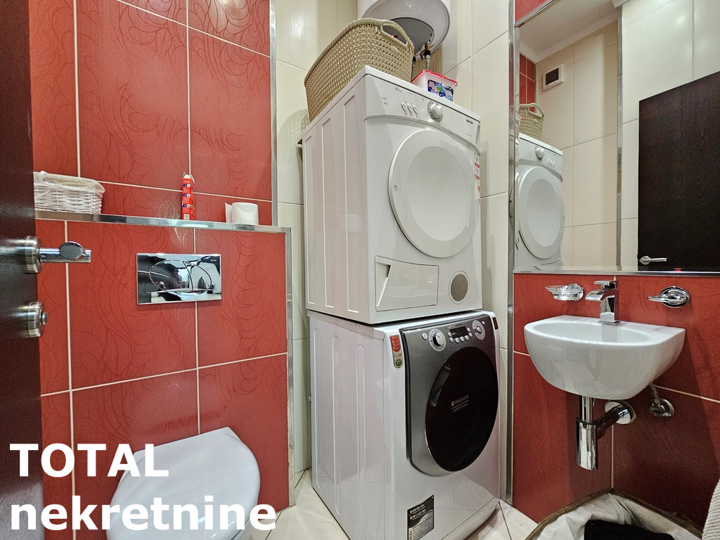 Četvorosoban stan na prodaju, Bulevar Oslobođenja, Novi Sad, 110m², 1. sprat, 320.000 €