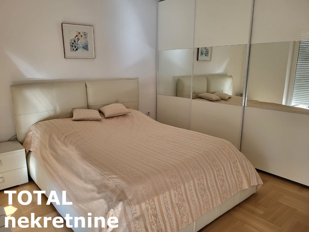 Četvorosoban stan na prodaju, Centar, Novi Sad, 104m², 2. sprat, 380.000 €