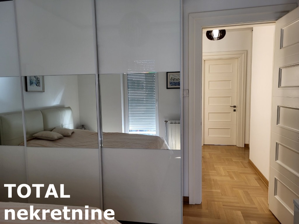 Četvorosoban stan na prodaju, Centar, Novi Sad, 104m², 2. sprat, 380.000 €