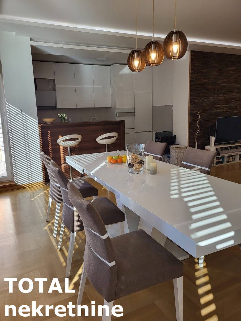 Stan Prodaja Novi Sad  104 m2