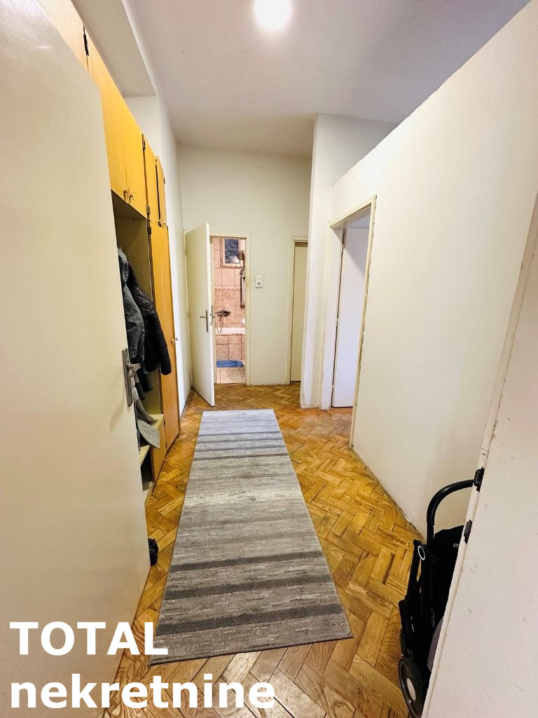 stanovi-4-re-centar-1063270-zm5vn Četvorosoban stan na prodaju, Centar, Novi Sad, 152m², 2. sprat, 500.990 €