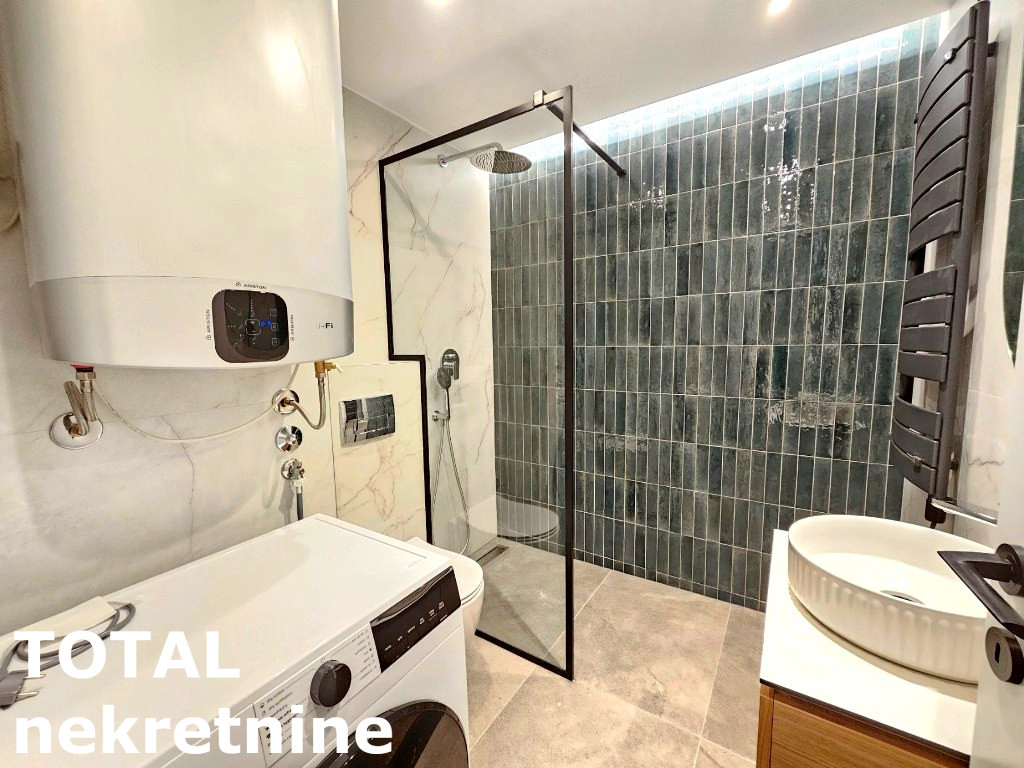 stanovi-4-re-centar-1063404-l5pp1 Četvorosoban stan na prodaju, Centar, Novi Sad, 119m², 4. sprat, 335.000 €