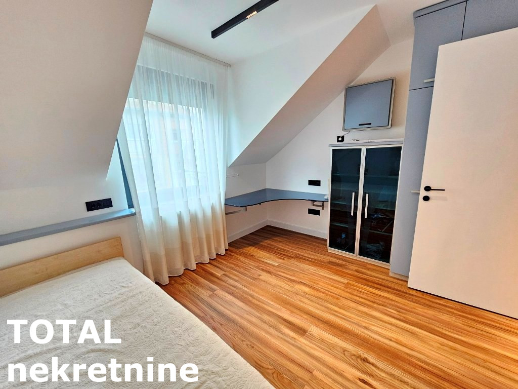 stanovi-4-re-centar-1063404-xpiua Četvorosoban stan na prodaju, Centar, Novi Sad, 119m², 4. sprat, 335.000 €