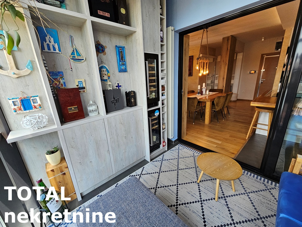 stanovi-4-re-centar-1063889-sfib5 Četvorosoban stan na prodaju, Centar, Novi Sad, 132m², 4. sprat, 550.000 €