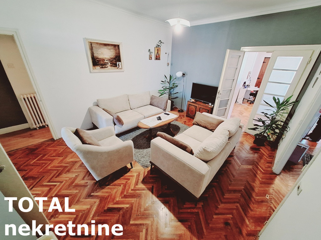 stanovi-4-re-centar-1100426-mfxnw Četvorosoban stan na prodaju, Centar, Novi Sad, 127m², 3. sprat, 381.000 €