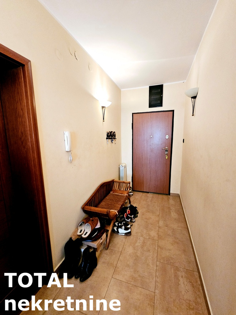 stanovi-4-re-grbavica-1100898-dg3r7 Četvorosoban stan na prodaju, Grbavica, Novi Sad, 115m², 2. sprat, 289.000 €