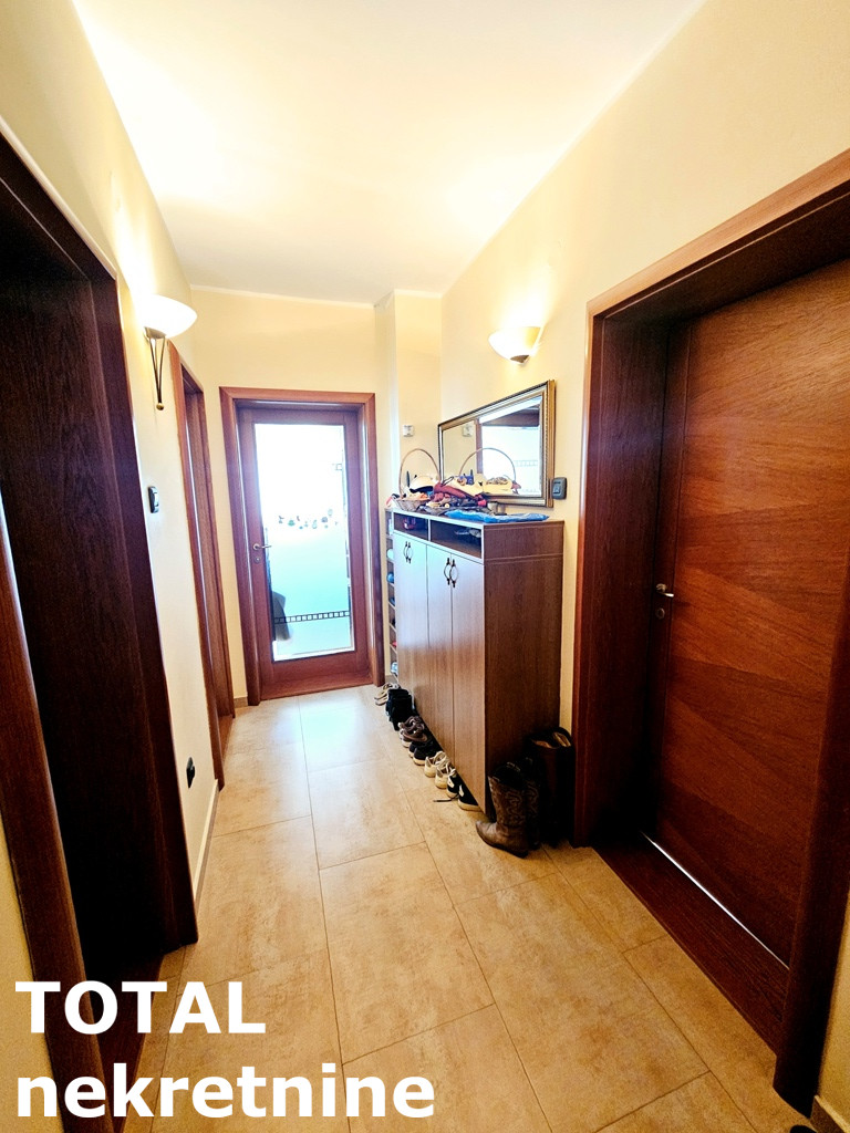 stanovi-4-re-grbavica-1100898-hjmjz Četvorosoban stan na prodaju, Grbavica, Novi Sad, 115m², 2. sprat, 289.000 €