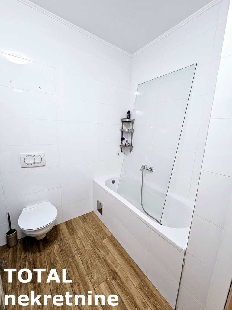 stanovi-4-re-petrovaradin-1065043-eibls Četvorosoban stan na prodaju, Petrovaradin, Novi Sad, 83m², 1. sprat, 220.000 €