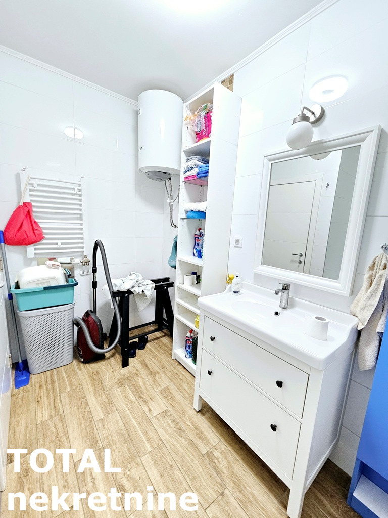 stanovi-4-re-petrovaradin-1065043-uj6jf Četvorosoban stan na prodaju, Petrovaradin, Novi Sad, 83m², 1. sprat, 220.000 €