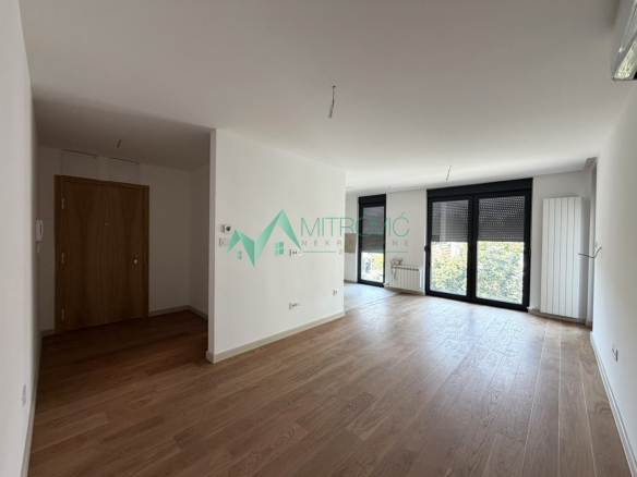Stan Prodaja Novi Sad  80 m2