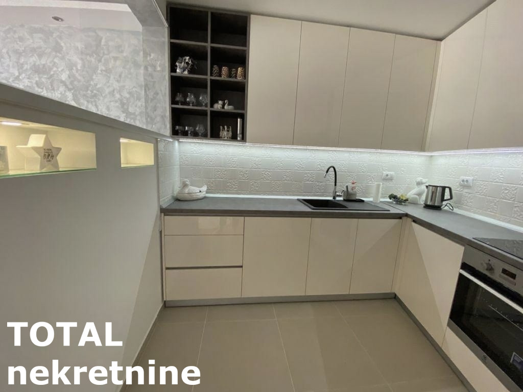 stanovi-4-re-salajka-1101539-nconr Četvorosoban stan na prodaju, Salajka, Novi Sad, 101m², 2. sprat, 360.000 €