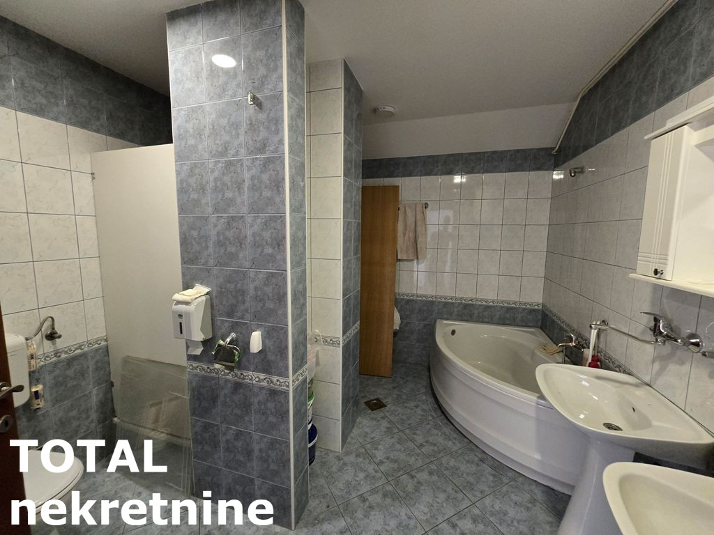 Petosoban stan na prodaju, Centar, Novi Sad, 216m², 4. sprat, 484.100 €