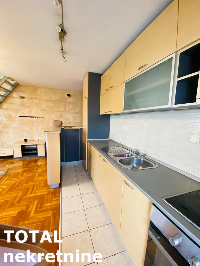stanovi-5-dx-centar-1098622-oddcm Petosoban stan na prodaju, Centar, Novi Sad, 102m², 3. sprat, 200.000 €