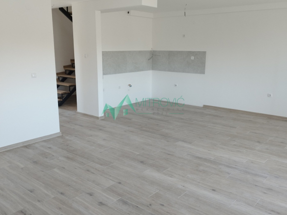 Stan Prodaja Novi Sad  146 m2