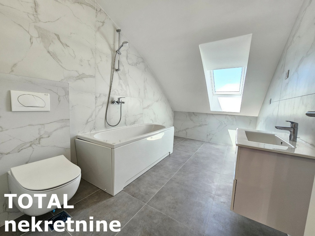 Petosoban stan na prodaju, Grbavica, Novi Sad, 185m², 7. sprat, 555.000 €