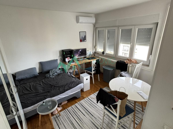 Stan Prodaja Novi Sad  22 m2