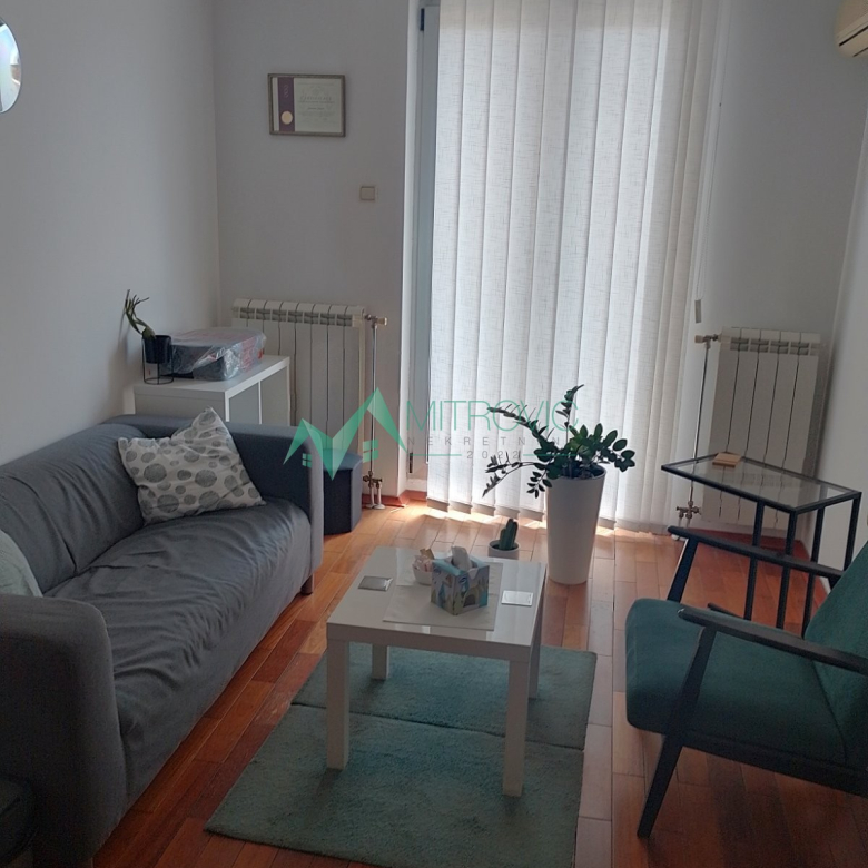 Stan Prodaja Novi Sad  28 m2