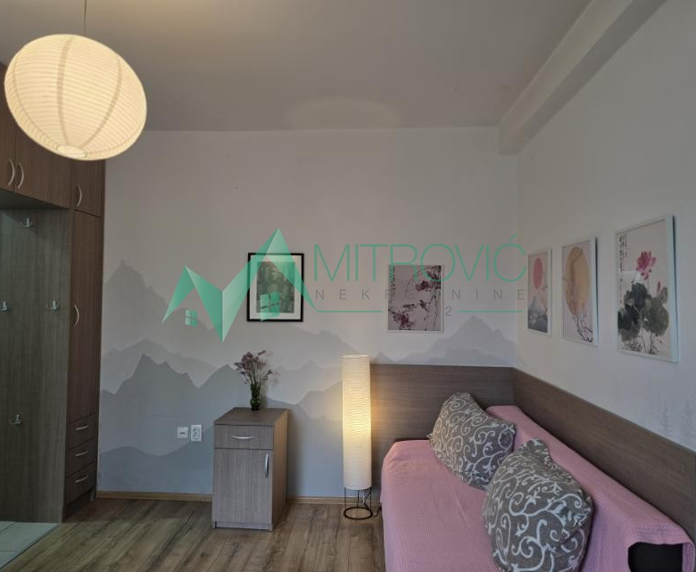 Stan Prodaja Novi Sad  24 m2