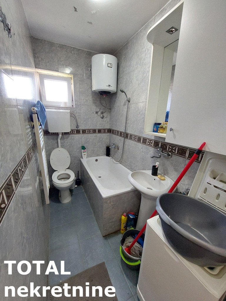 Garsonjera na prodaju, Podbara, Novi Sad, 24m², 4. sprat, 65.000 €