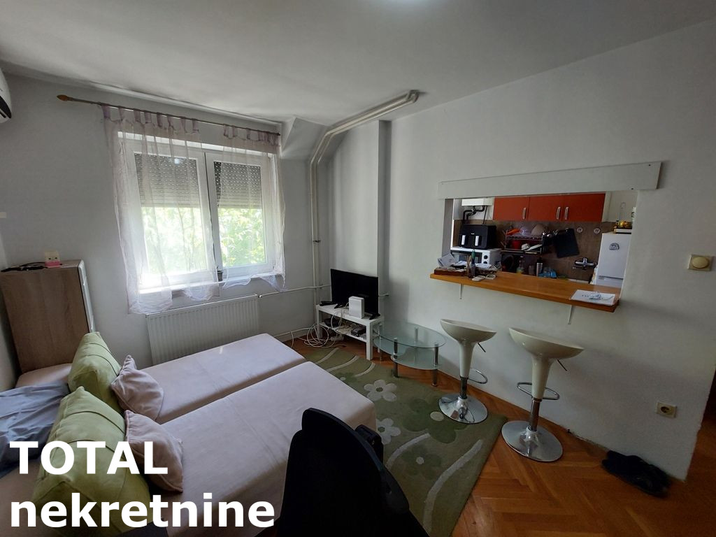 Stan Prodaja Novi Sad  24 m2