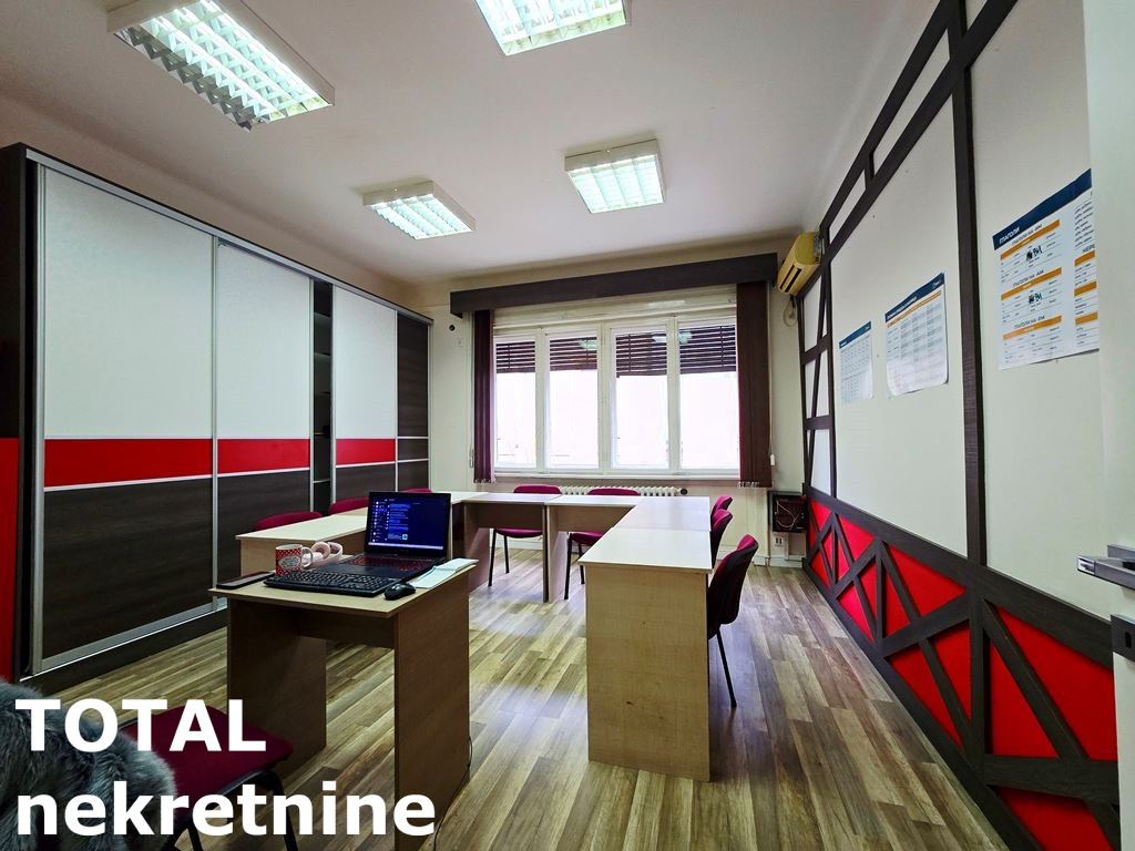 stanovi-5-sa-centar-1065008-ijwf2 Petosoban stan na prodaju, Centar, Novi Sad, 155m², 1. sprat, 450.000 €