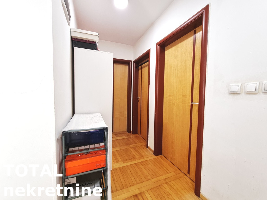 Petosoban stan na prodaju, Nova Detelinara, Novi Sad, 120m², 3. sprat, 200.000 €