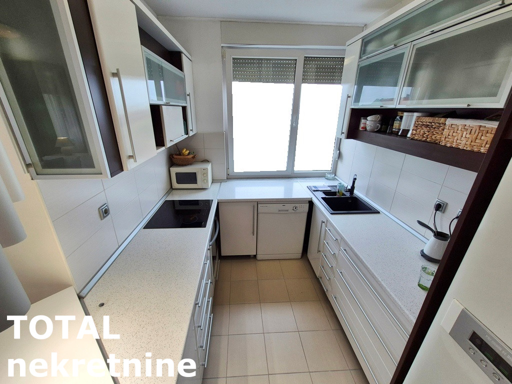 stanovi-6-dx-centar-1101380-22cxu Višesoban stan na prodaju, Centar, Novi Sad, 144m², 6. sprat, 432.000 €