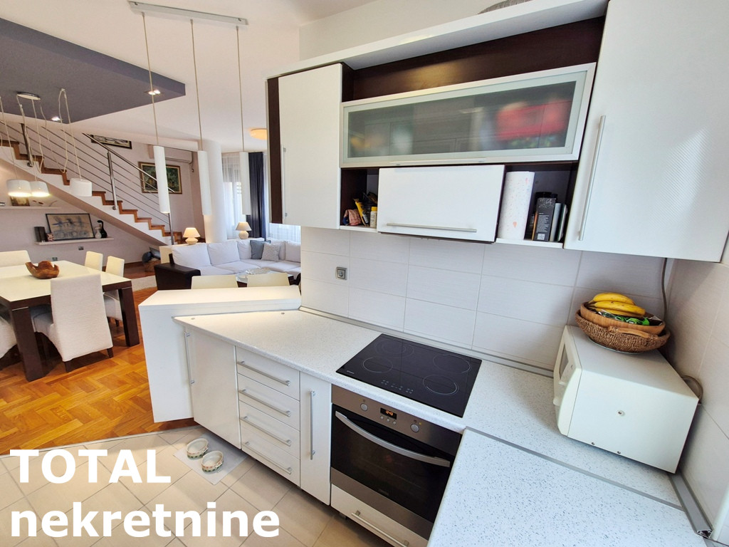 stanovi-6-dx-centar-1101380-wauaa Višesoban stan na prodaju, Centar, Novi Sad, 144m², 6. sprat, 432.000 €