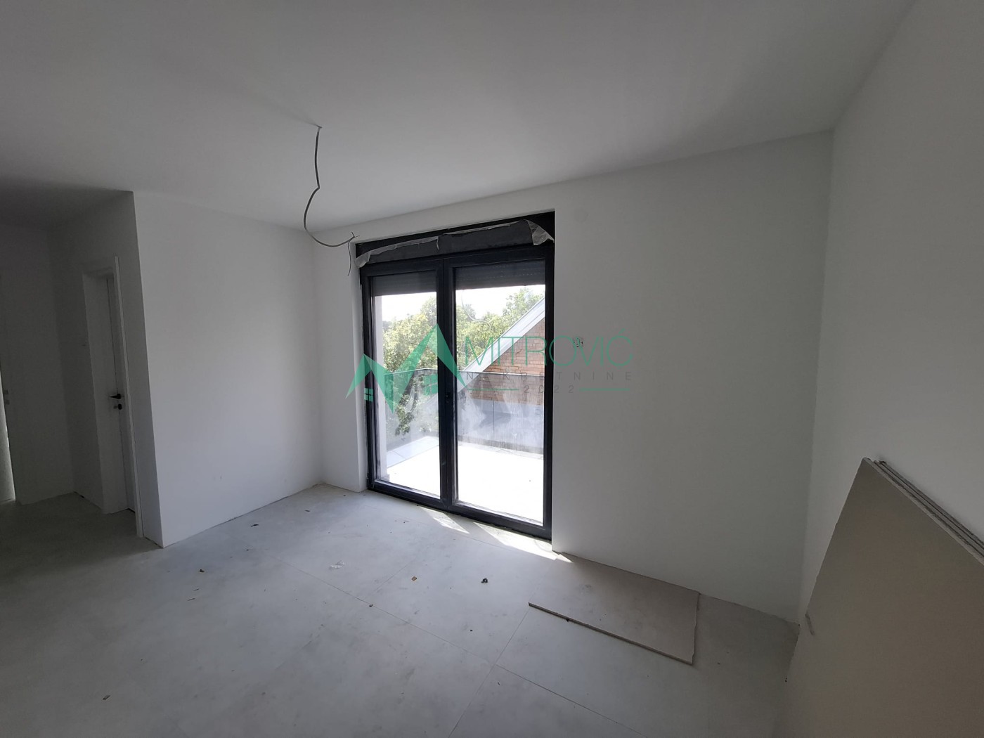 stanovi-9-5-re-zrenjanin-1004557-8xkbd Trosoban stan na prodaju, Zrenjanin, 330m², 566.500 €