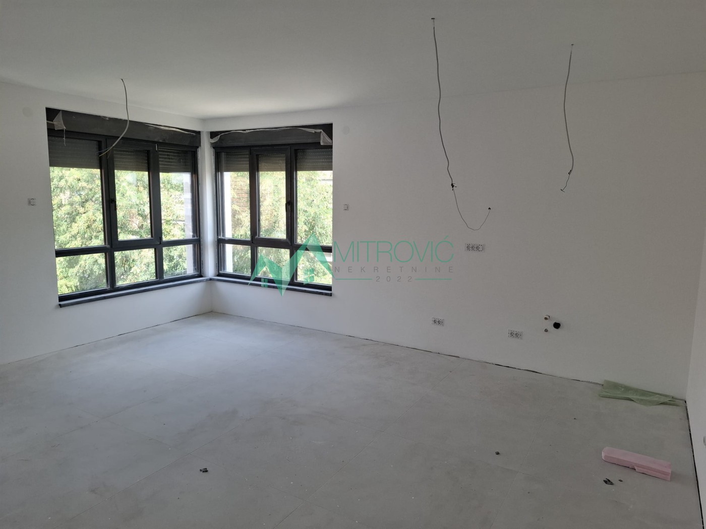 stanovi-9-5-re-zrenjanin-1004557-ciys5 Trosoban stan na prodaju, Zrenjanin, 330m², 566.500 €